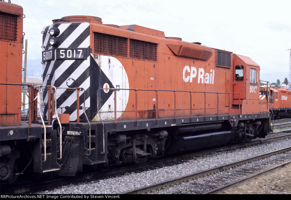 CP Rail GP35 CP #5017